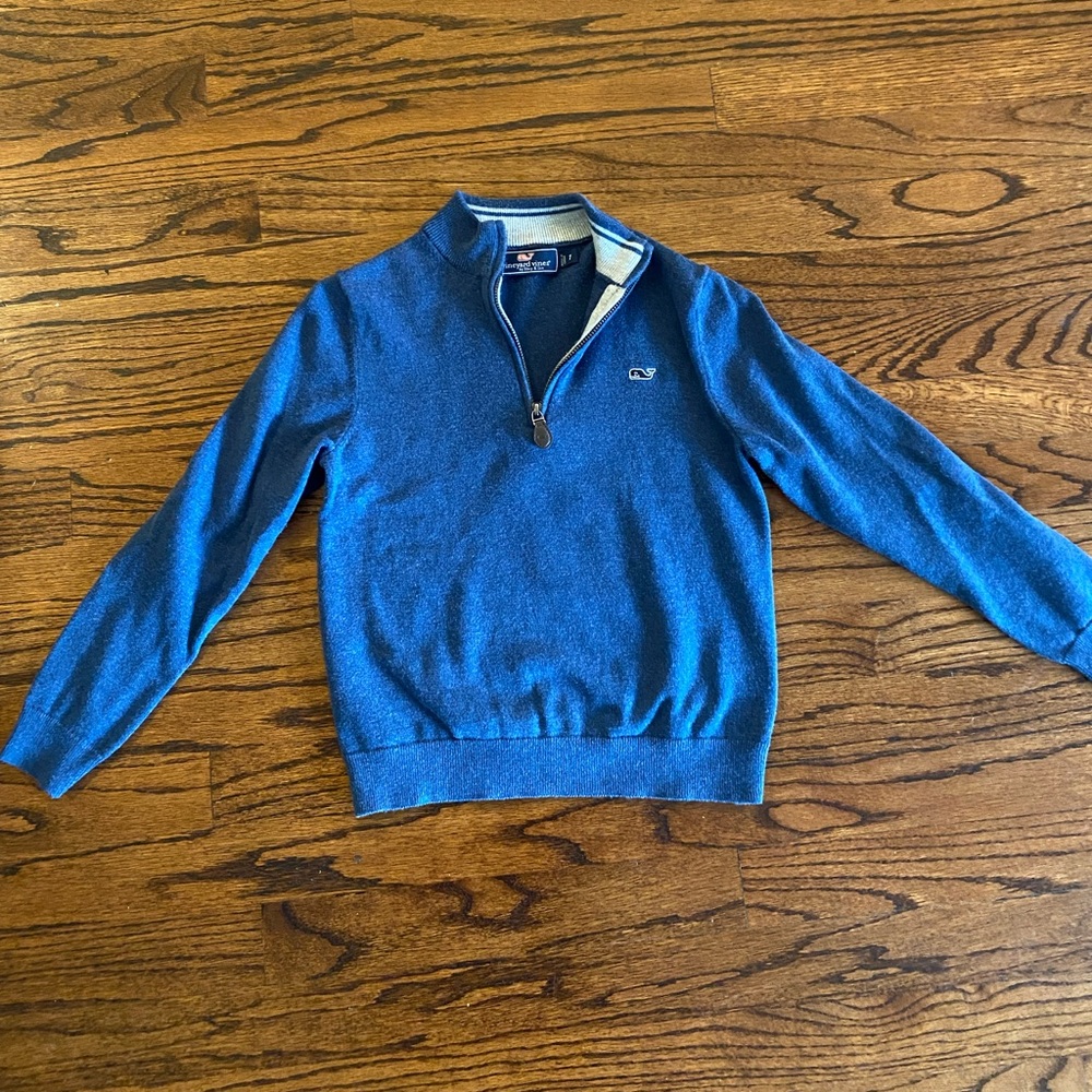 Vineyard Vines boys Quarter Zip sweater, blue. EUC